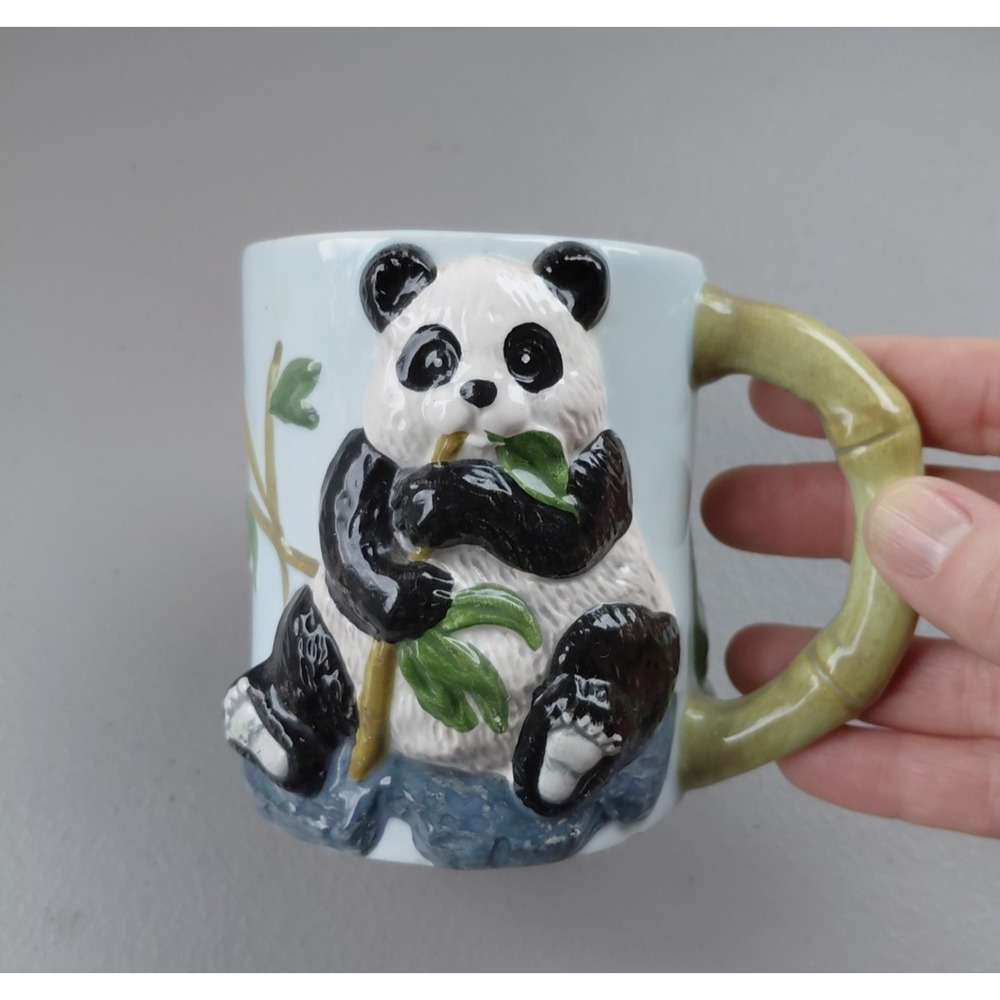 Vintage 3D Coffee Mug 1970's Panda Bear Eating Bamboo RARE Cute Hard to Find